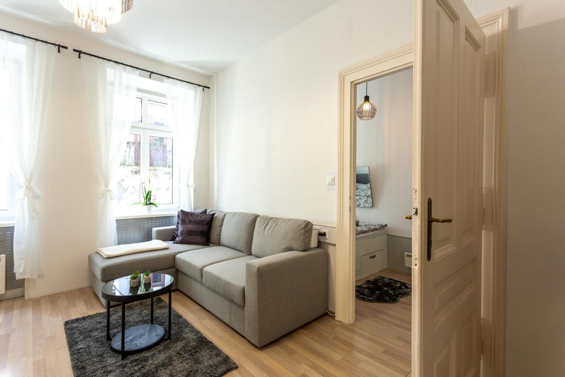 Old Town Sixteen Apartma *